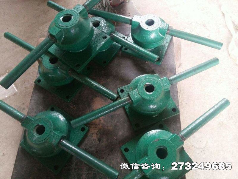平推螺桿啟閉機(jī)